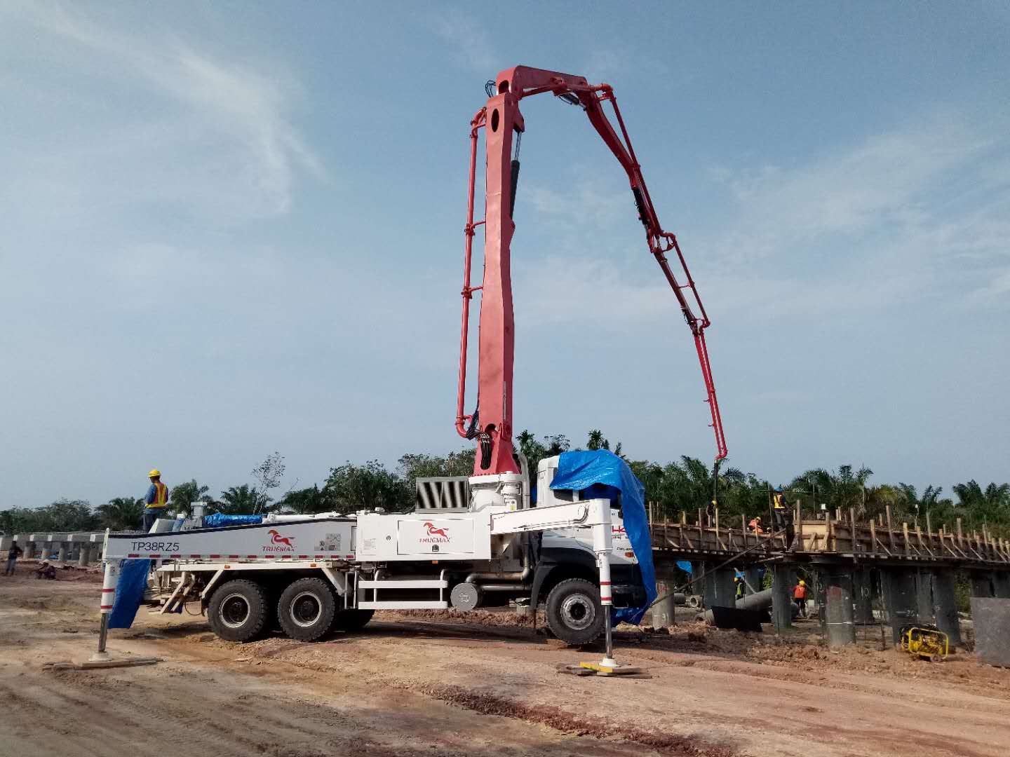 臂架泵車